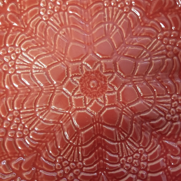 Beautiful Red Holiday bowl - Picture 4 of 8